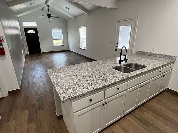 2nd image of 1027 Fairway Dr #1