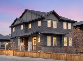 210 W Silverado Plains Cir SW, Calgary, AB T2X0R5