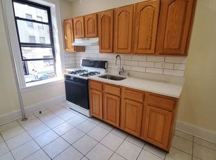 30-43 34th St #2F, Astoria, NY 11103