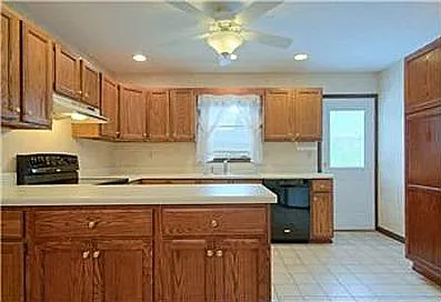 2302 Capistrano St — Photo 6