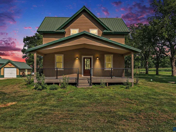 2015 191st St, Kenneth, MN 56147