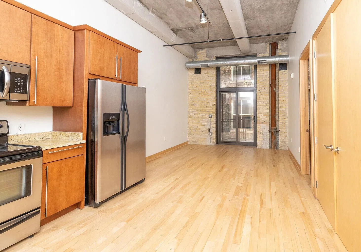 1 bed, 575 sqft, $1,550 — Photo 3