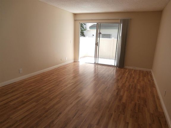 3rd image of 8803 Gilman Dr Unit F