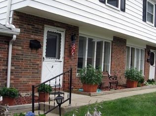 6490 State Rd APT A3, Parma, OH 44134