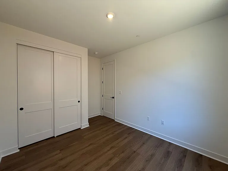 156 Coiner St — Photo 35