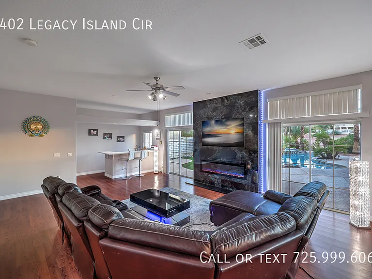 2402 Legacy Island Cir — Photo 4