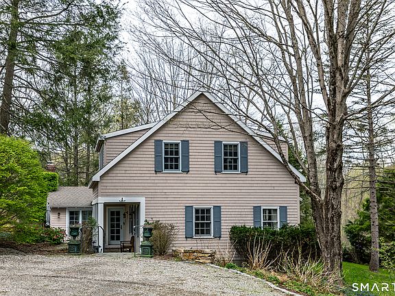 3rd image of 46 Spooner Hill Road