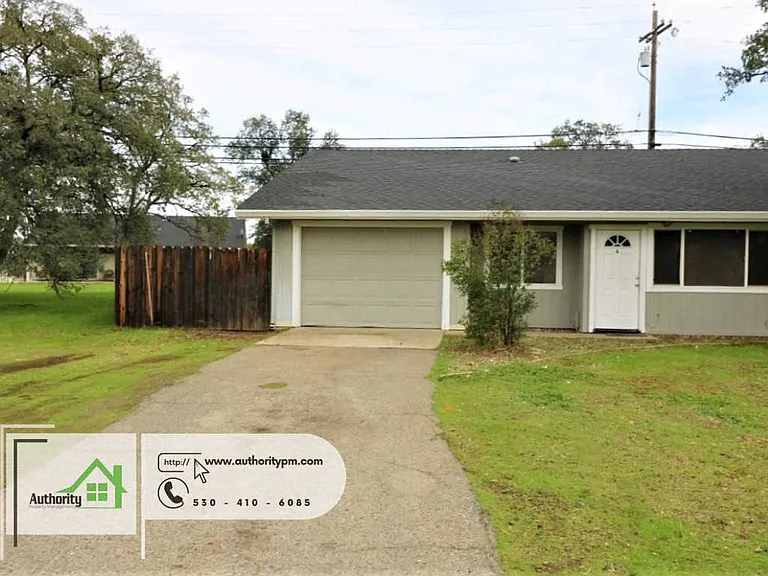 21968 Klamath River Pl #A — Photo 2