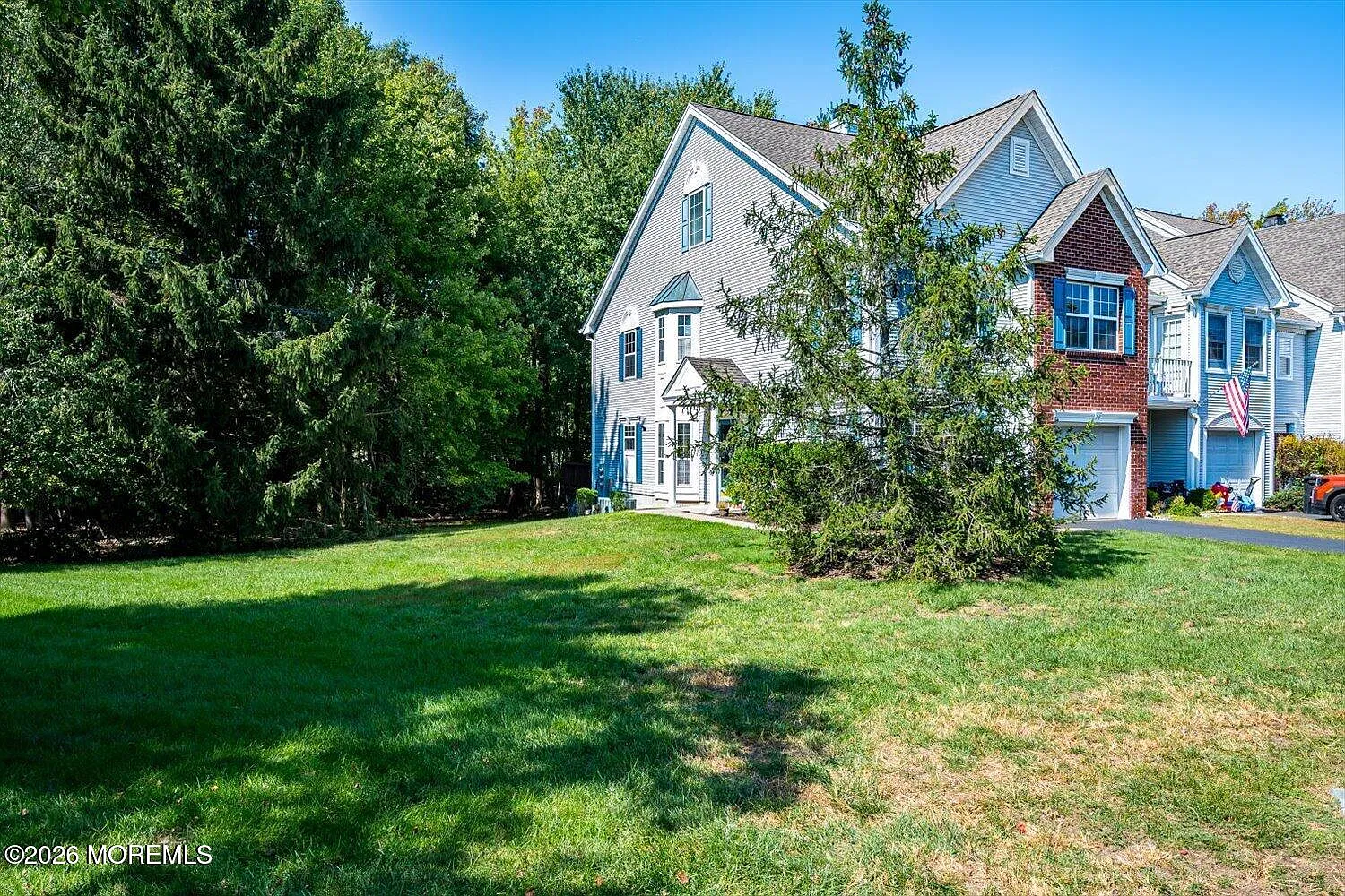 3 bed, 2.5 bath, 1961 sqft, $4,000 — Photo 4