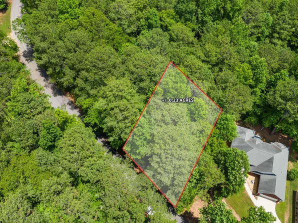 1407 Northgate Dr, Villa Rica, GA 30180