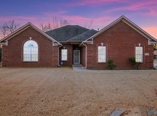 127 Danika Dr NW, Huntsville, AL 35806