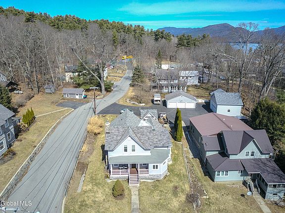 5th image of 42 Horicon Avenue