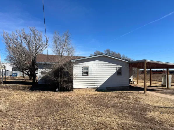 802 Maple Ave, Friona, TX 79035