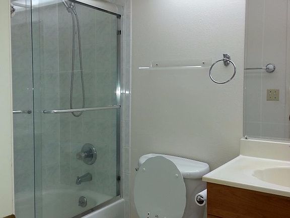 5th image of 1571 Barberry Ct