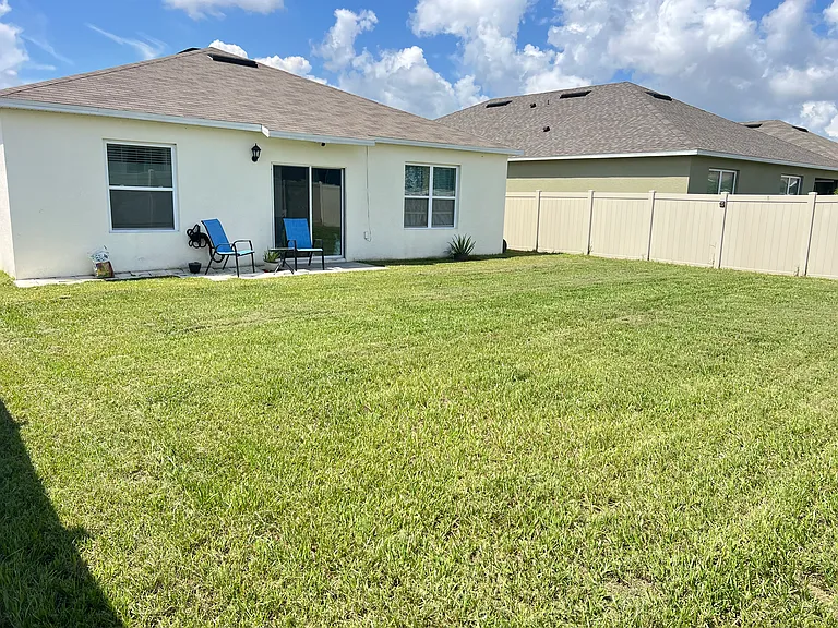 187 Emanuelle Dr — Photo 17