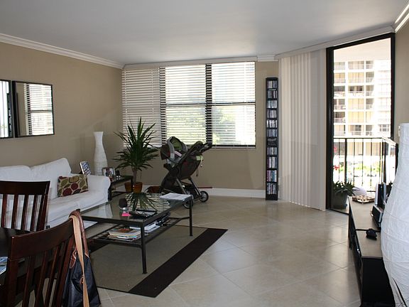 5th image of 1915 Brickell Ave #502-C