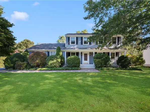86 Washington Rd, Barrington, RI 02806