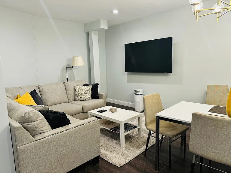 43 Monterrey Dr — Photo 6