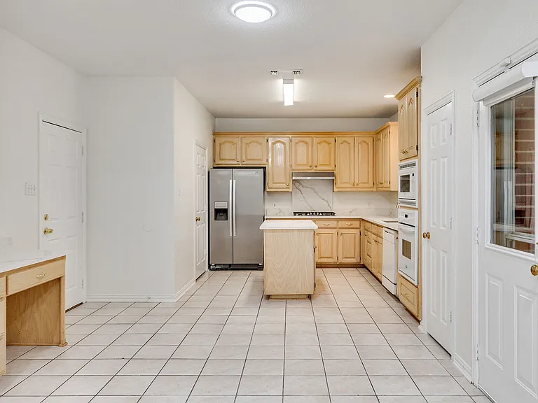 1131 Indy Ct — Photo 7