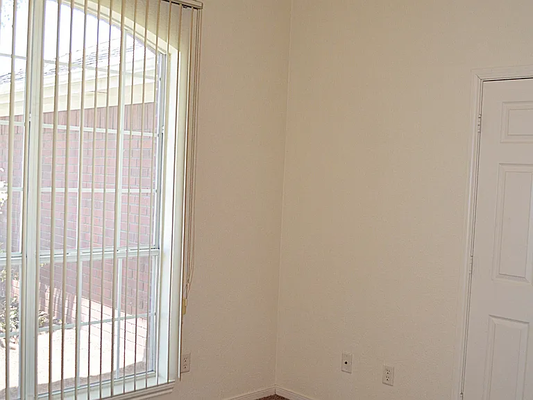 5802 Venetian Ct — Photo 28