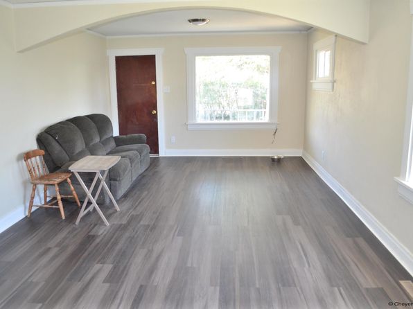 404 Maxwell Ave, Cheyenne, WY 82007