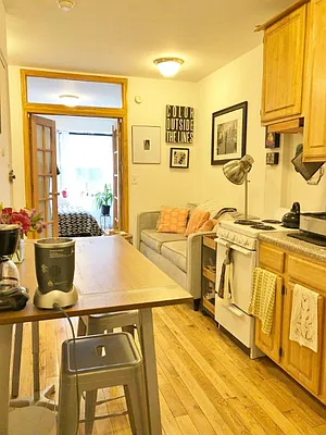 Rented by Best Apartments North Inc | media 52