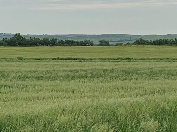 2 Spaniel Rd, Mandan, ND 58554