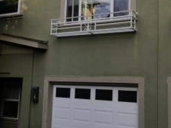 2nd image of 3570 Dimond Ave