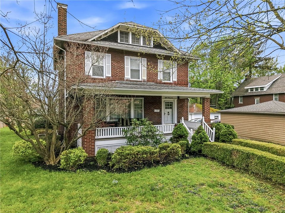 1st image of 896 Alcoma St