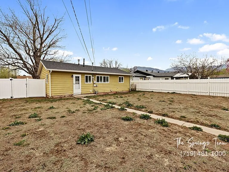 1216 Pando Ave — Photo 23