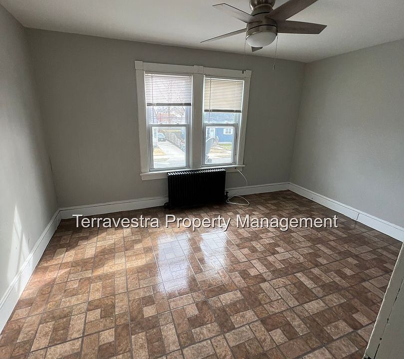 806 E Broad 806 E Broad St Millville NJ Zillow