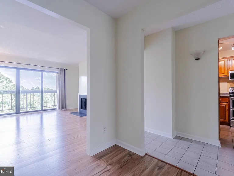805 N Howard St #438 — Photo 8