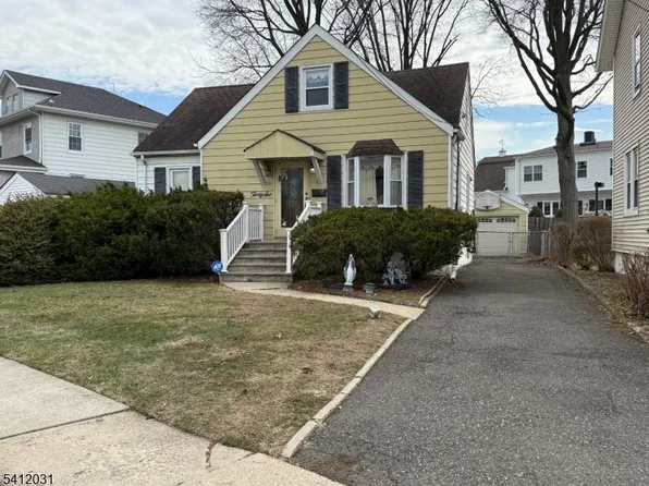 36 Kearney St, Lyndhurst Twp., NJ 07071