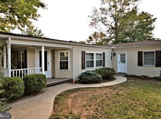 124 Deerfield Dr, Souderton, PA 18964
