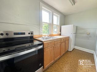 709 W Willard St #C, Kalamazoo, MI 49007