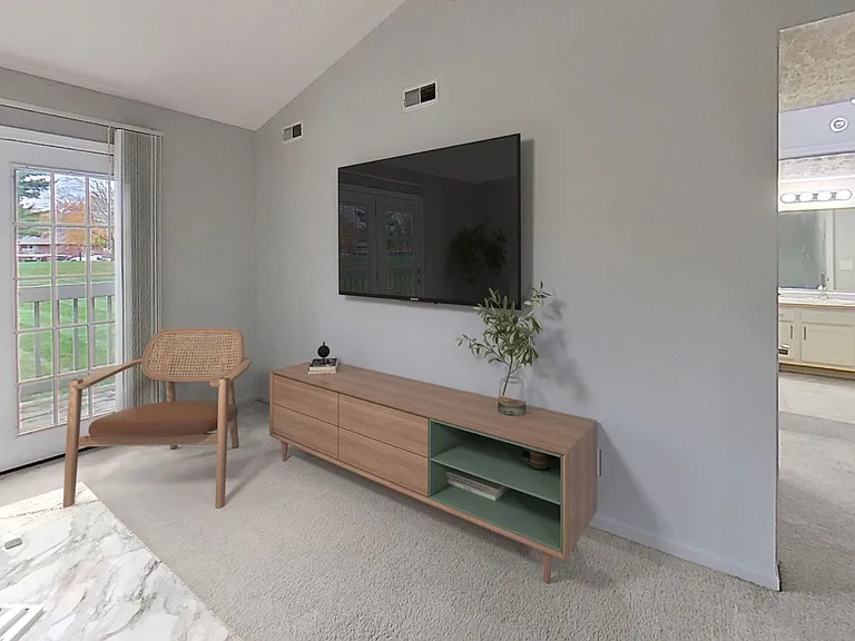 Westbury Lake Apartments — Photo 17