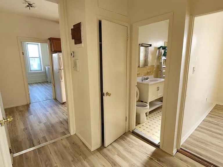 1731 62nd St #2R — Photo 1