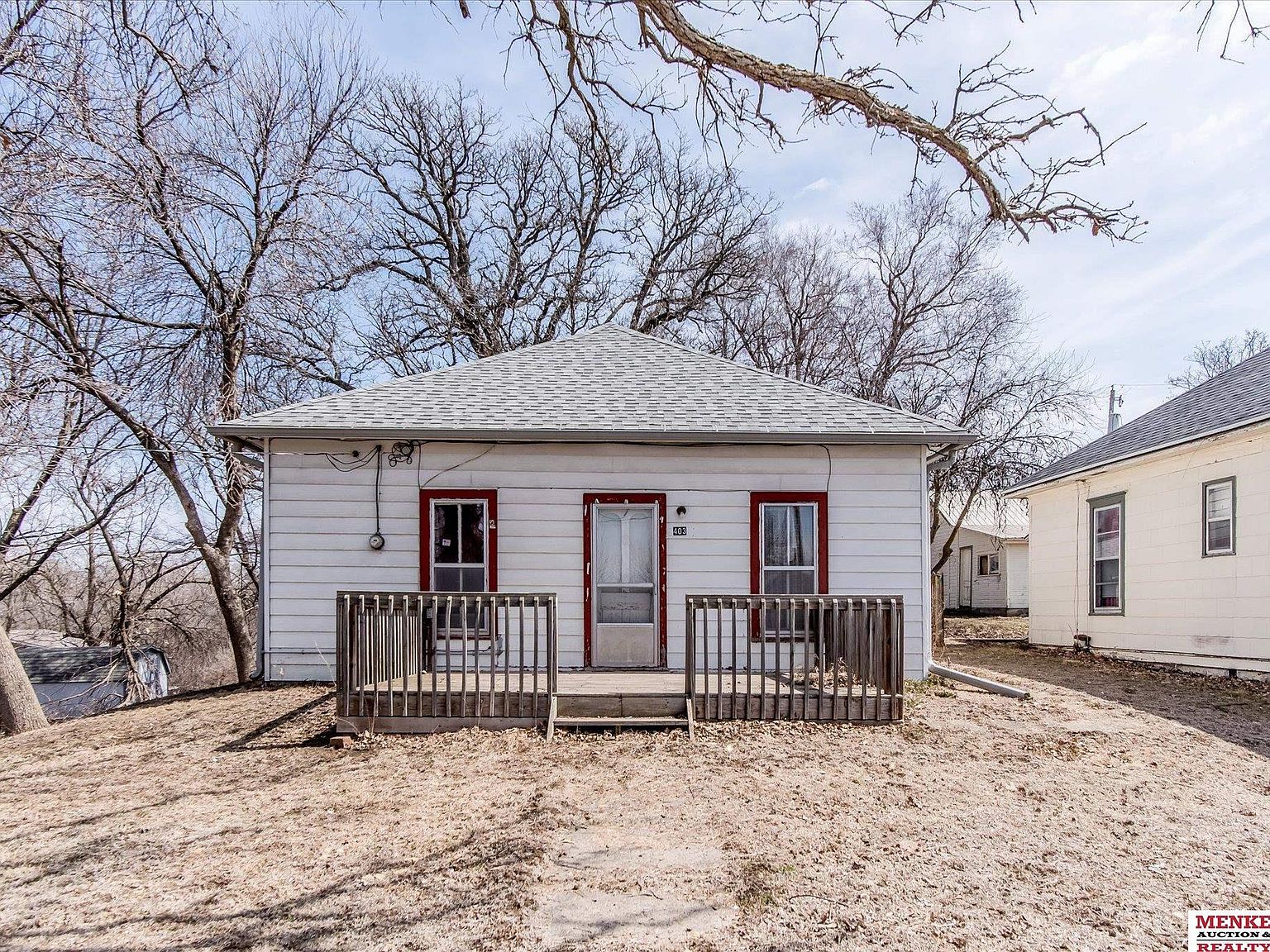 403 Bluff St, Oakland, IA 51560 Zillow