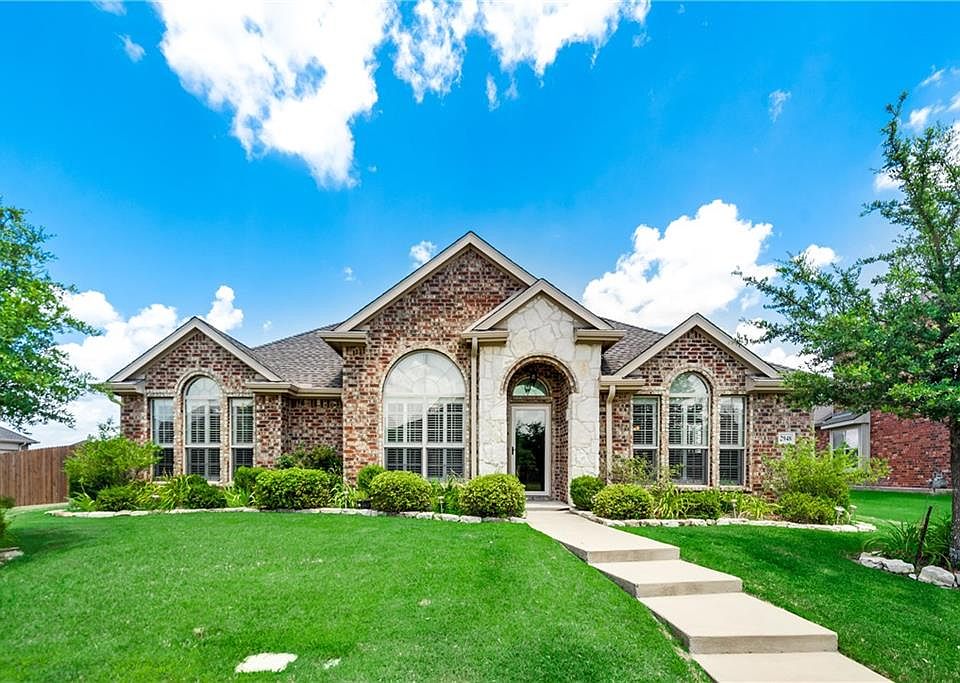 1st image of 2948 Barton Springs Ln