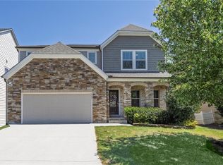 204 Meadows Ct, Woodstock, GA 30189