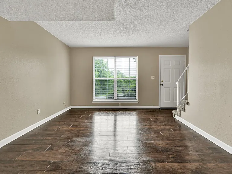1312 Ely Rd #2 — Photo 5