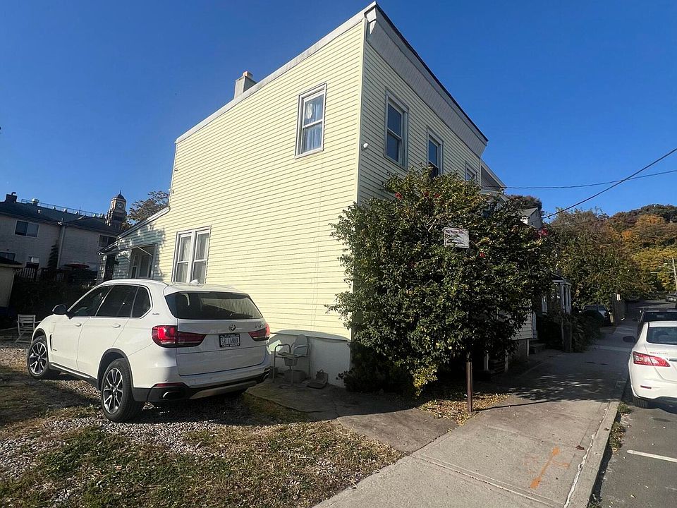 2nd image of 74 Swan St
