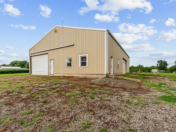 5th image of 8353 Burns Hill Rd