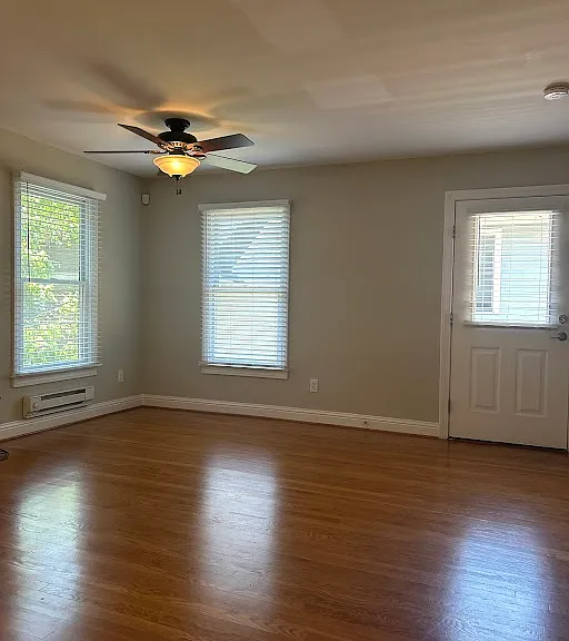 88 Lucy St SE #D — Photo 4