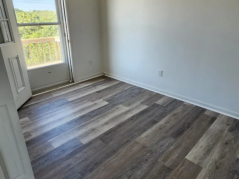 3903 Emerald Dr — Photo 6