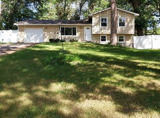 1353 State St, Houlton, WI 54082