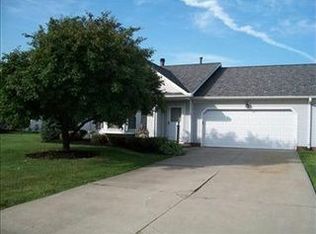 525 Greenside Dr, Painesville, OH 44077