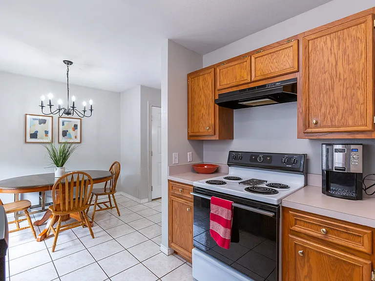 634 E North 16th St #B — Photo 6