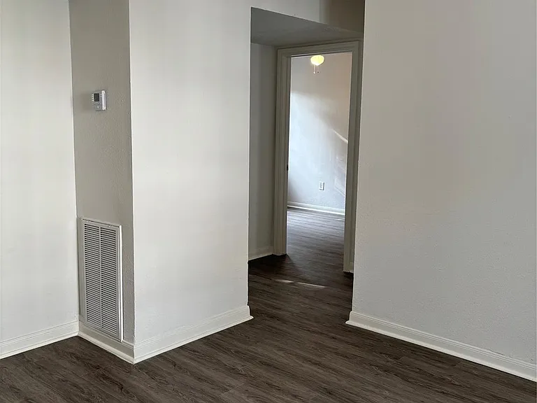 4714 Ward St #10 — Photo 10