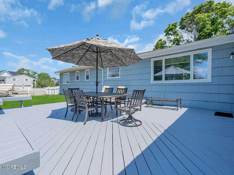 10 Harbour Way — Photo 33